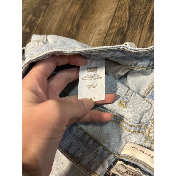 Levi’s 515 Bermuda Jean Shorts 12P Light Wash Denim Womens - Picture 5 of 5